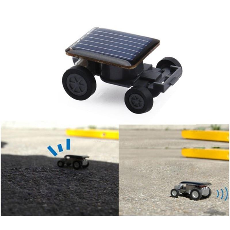 Mini carro movido a energia Solar